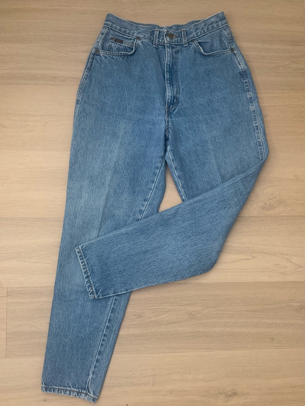 Vintage chic High-Rise Light Blue Mom Jeans Tall
